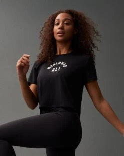 Muhammad Ali Women's Ultimate Crop T-Shirt