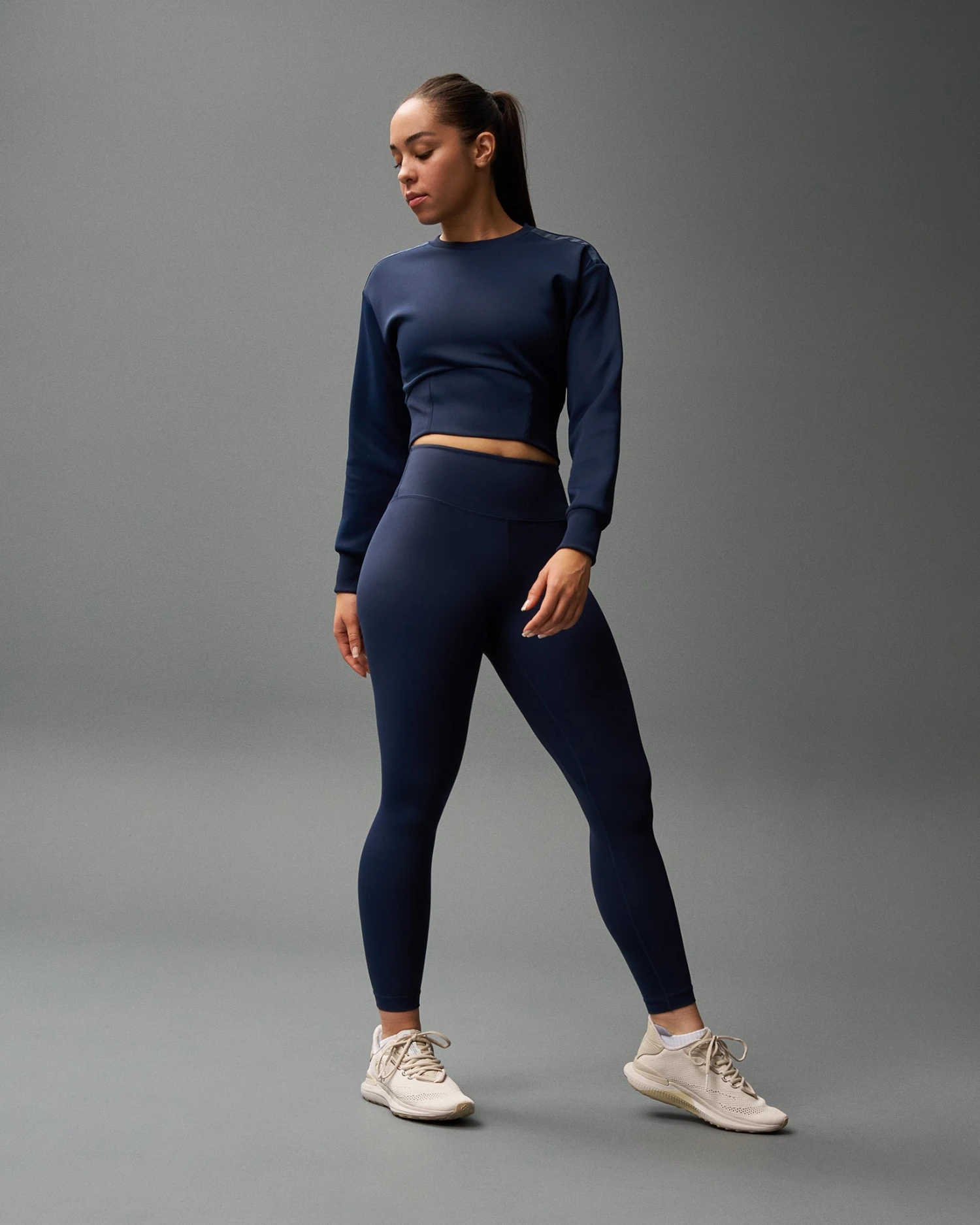 COOL-FEEL Women's Fitted Crew - Navy 4 COOL-FEEL Women's Fitted Crew - Navy - Image 2